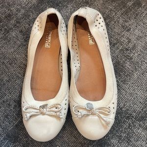 Sperry tan flats